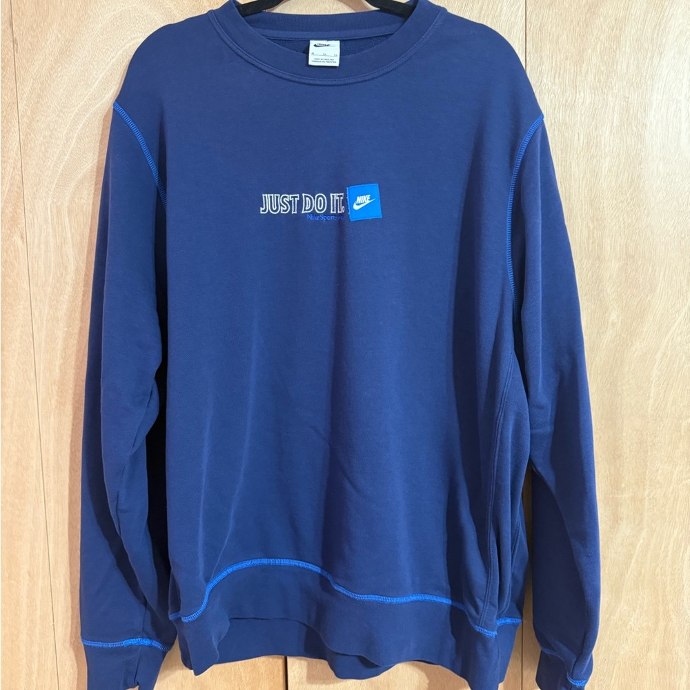 Nike Men's Navy Crewneck Sweater